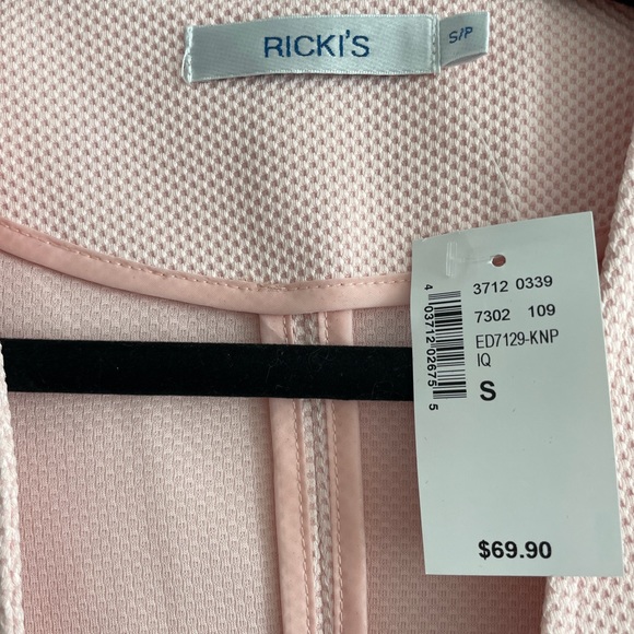 Ricki’s pink blazer BNWT size small. - Picture 2 of 2